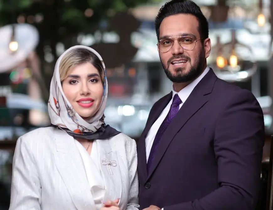 احمد ایوبی در کنار همسرش مژده شکری ساز